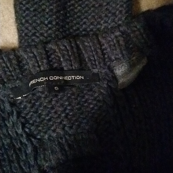 Thick knit dark blue sweater - Picture 2 of 2